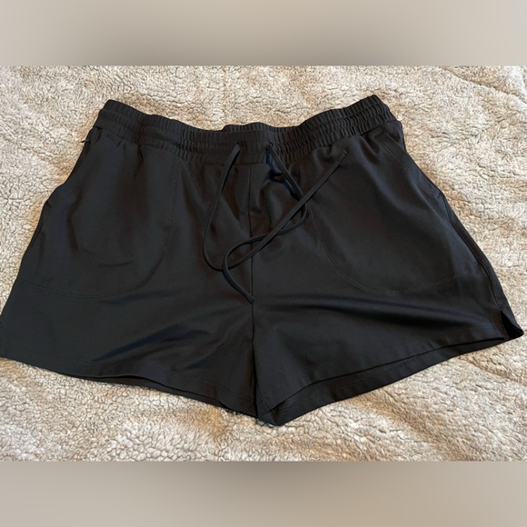 Telluride Outdoor shorts - Picture 1 of 5